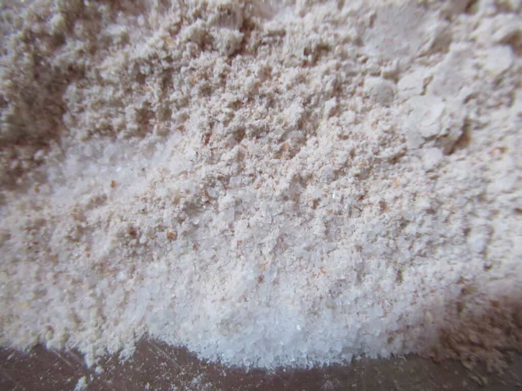 Spelt flour plus salt